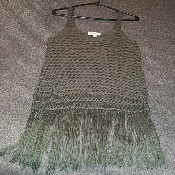 Top - Picture 1 of 2